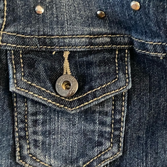 Guess Teen’s Jean Vest with Embroidered Roses - Picture 4 of 8